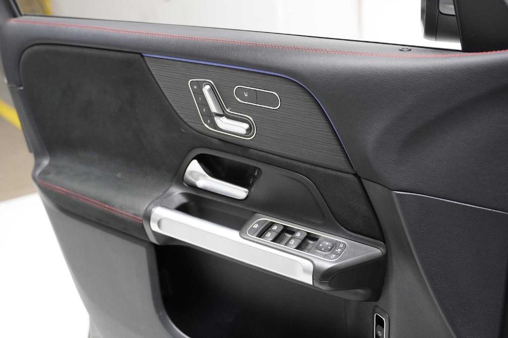used 2022 Mercedes-Benz GLB 250 car, priced at $27,456