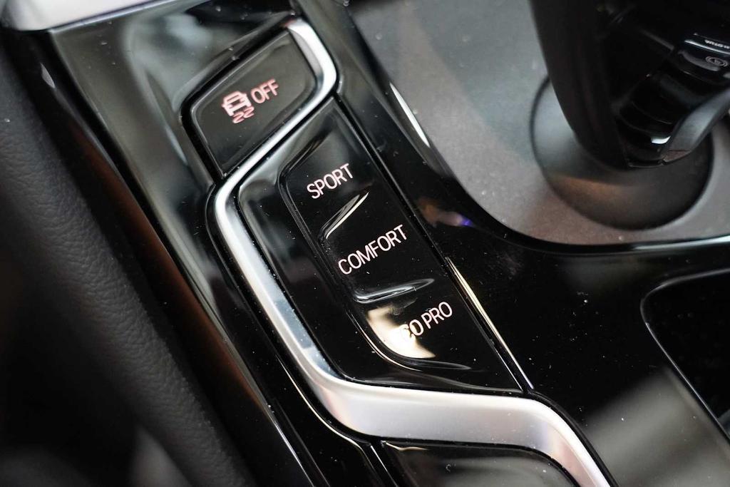 used 2023 BMW 540 car, priced at $46,988