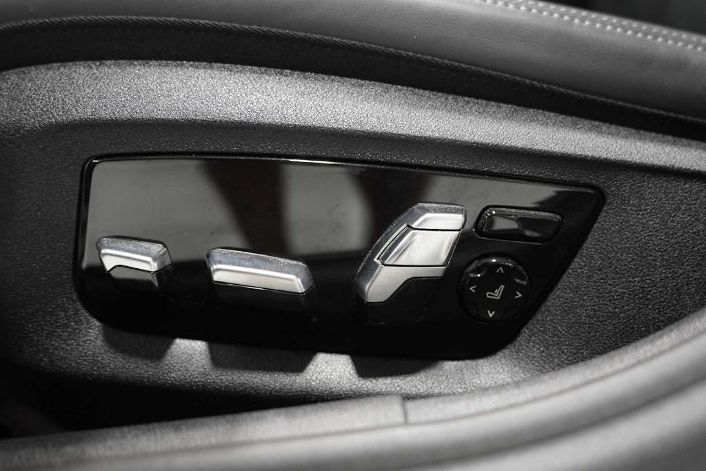 used 2021 BMW 540 car, priced at $40,988