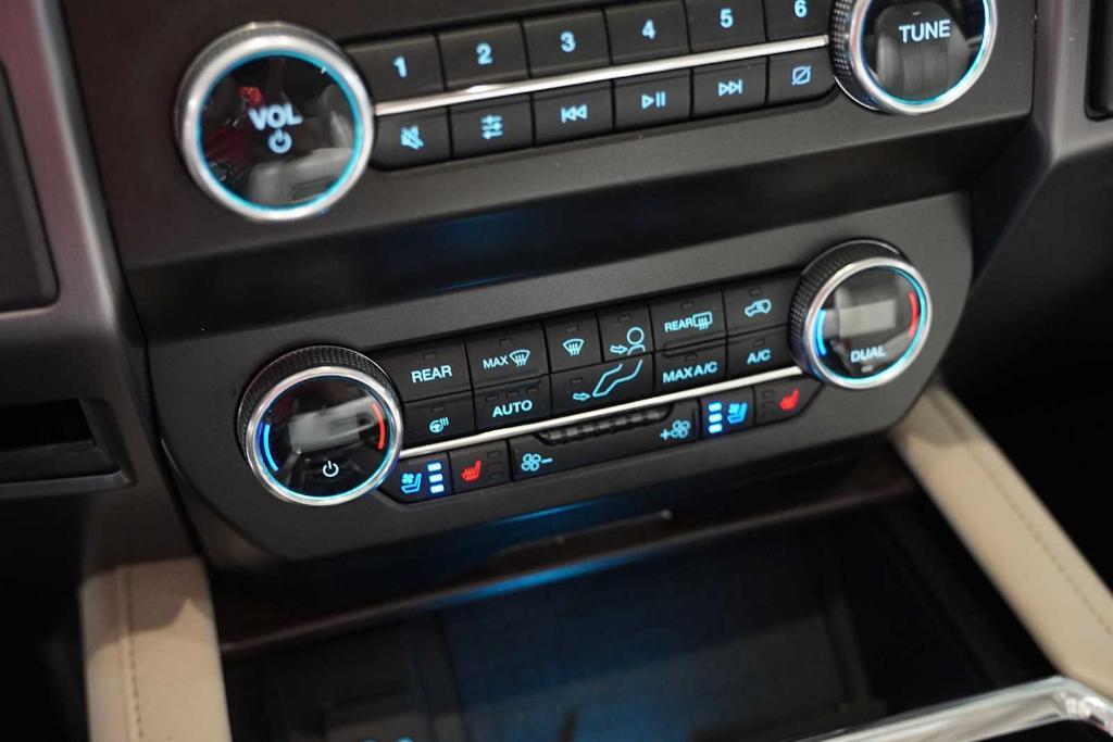 used 2021 Ford Expedition car, priced at $41,956