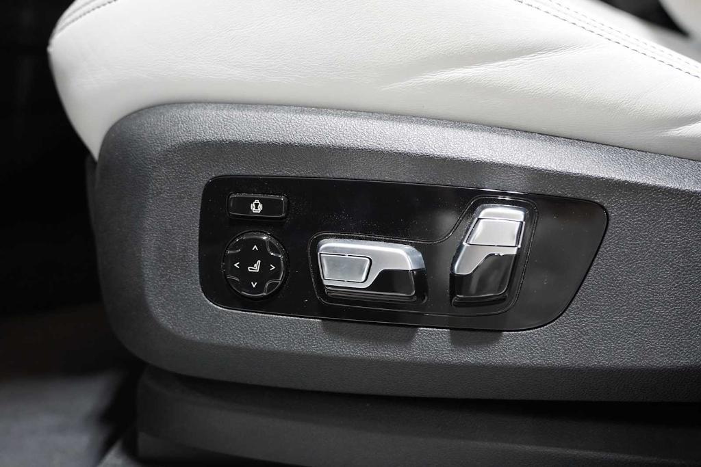 used 2022 BMW X5 M car, priced at $79,988