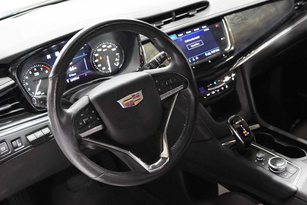 used 2020 Cadillac XT6 car, priced at $34,988