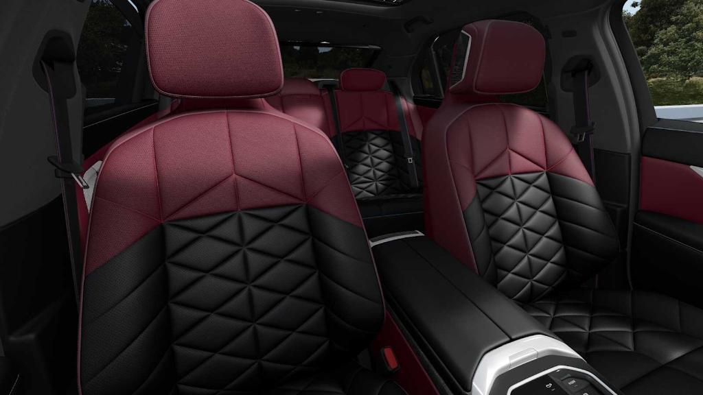 new 2025 BMW 740 car, priced at $104,225