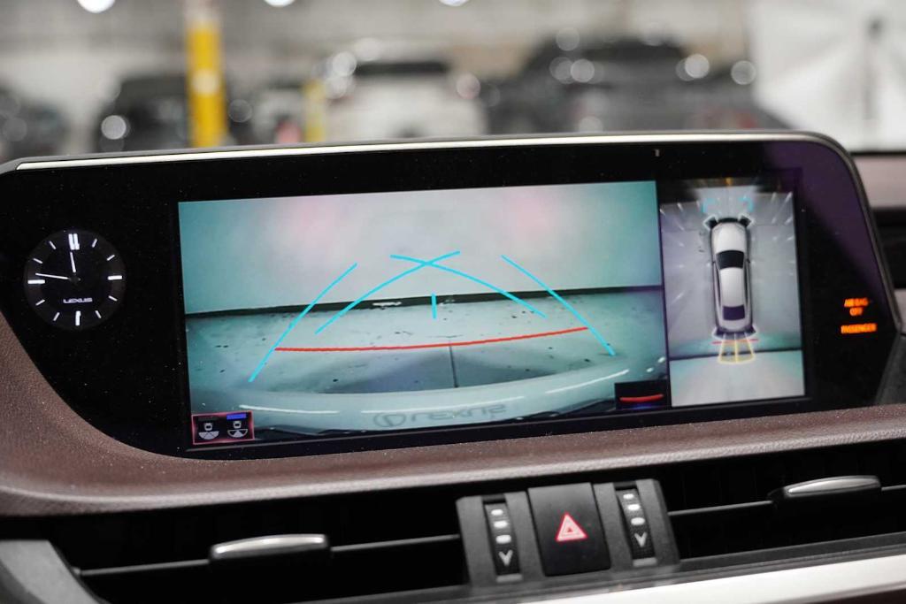used 2021 Lexus ES 300h car, priced at $38,989