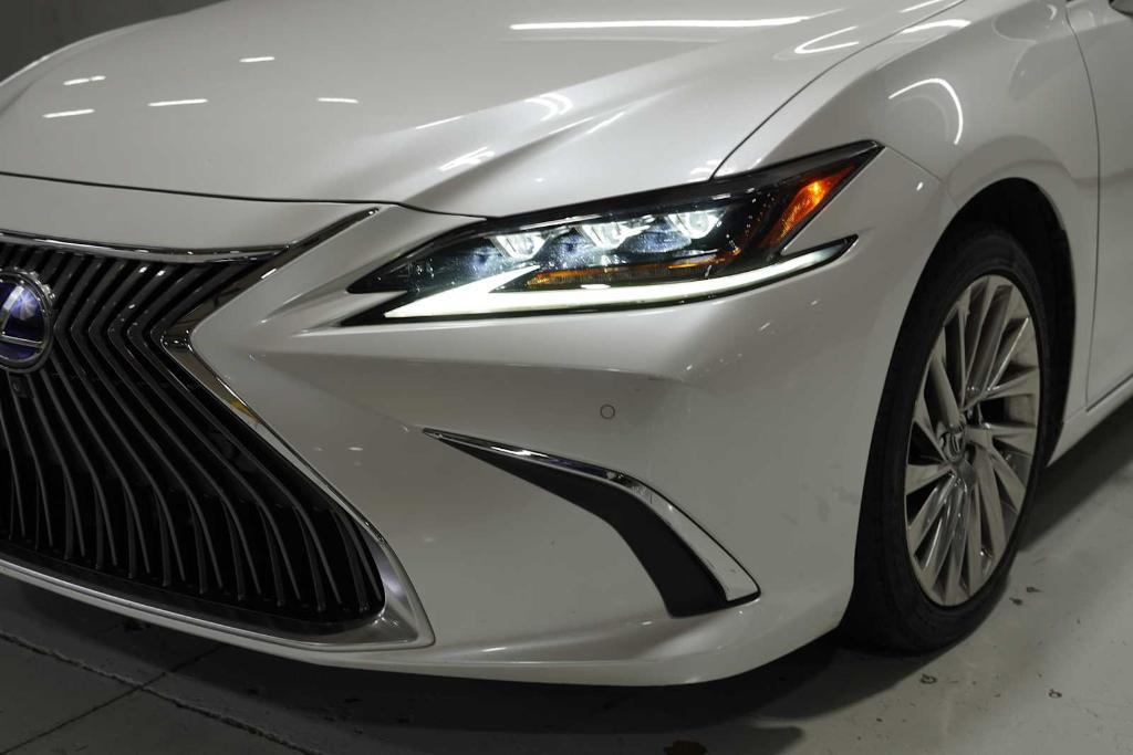 used 2021 Lexus ES 300h car, priced at $38,989