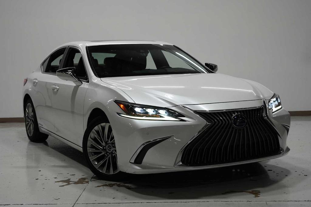 used 2021 Lexus ES 300h car, priced at $38,989