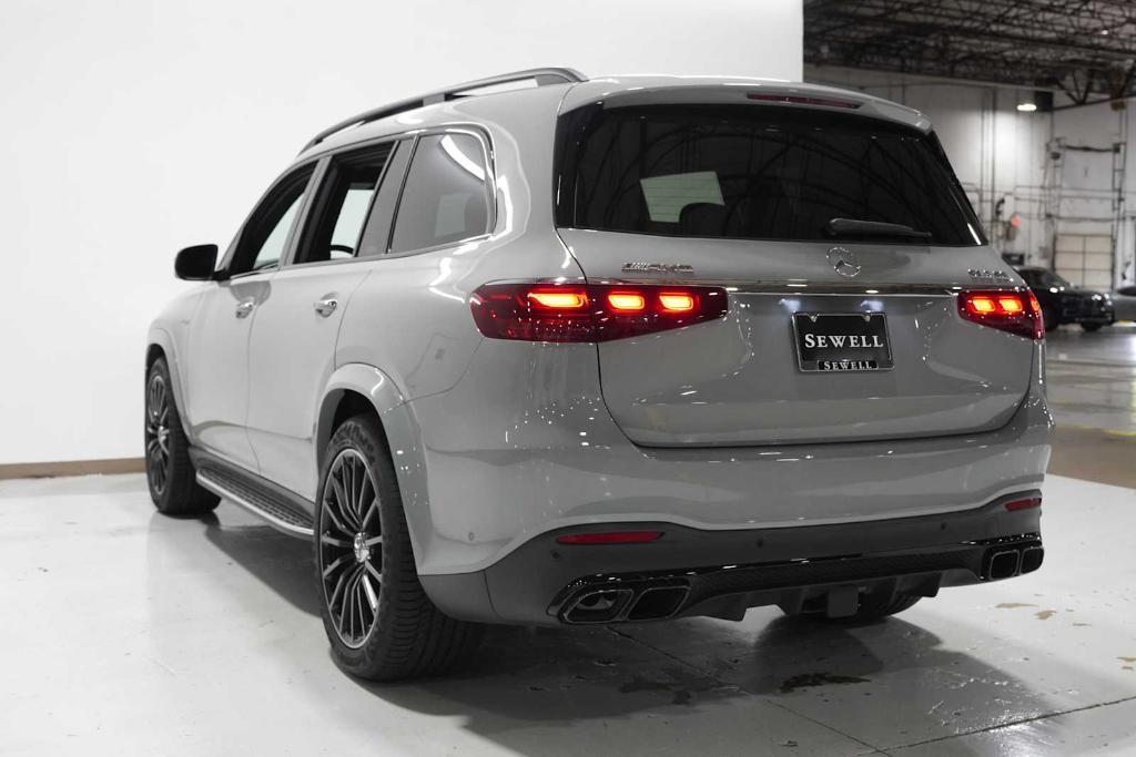 used 2024 Mercedes-Benz AMG GLS 63 car, priced at $125,988