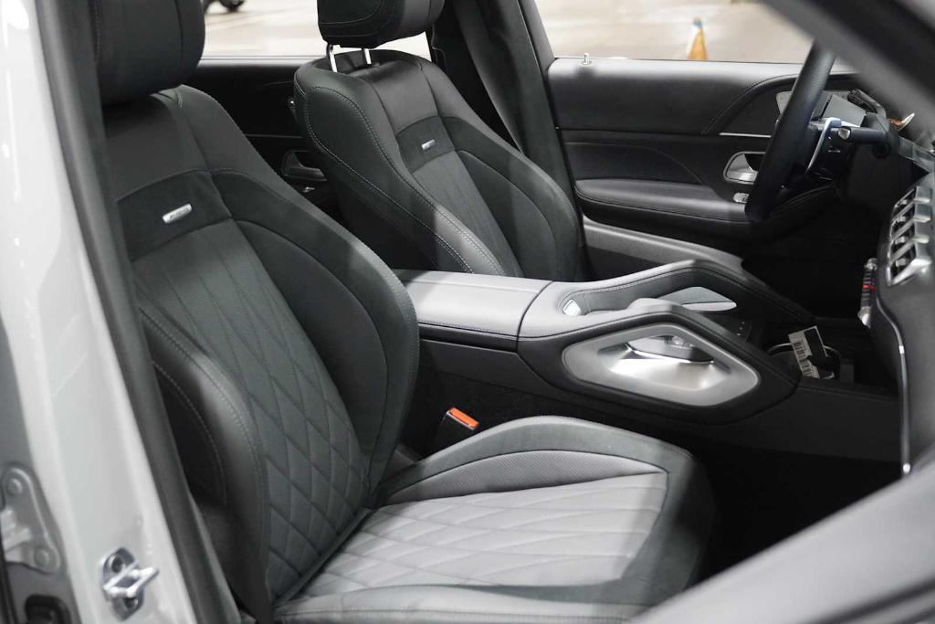 used 2024 Mercedes-Benz AMG GLS 63 car, priced at $125,988