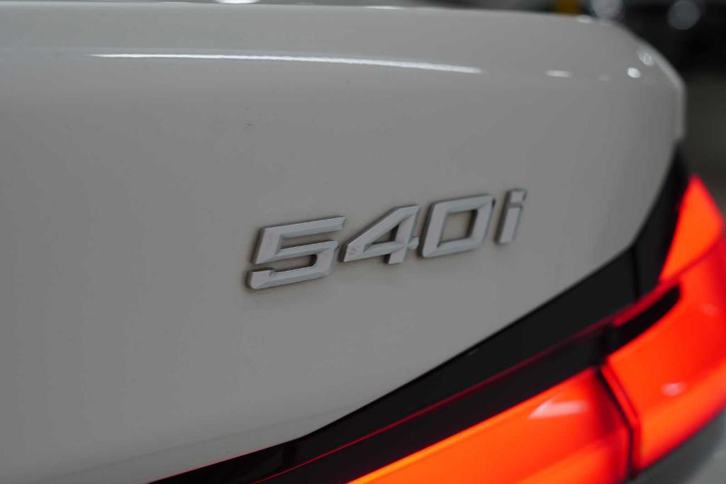 used 2022 BMW 540 car, priced at $40,988