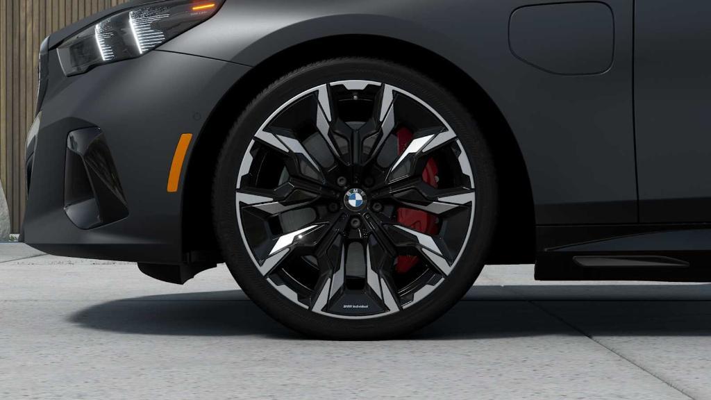 new 2026 BMW 550e car, priced at $95,310