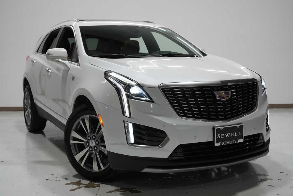 used 2024 Cadillac XT5 car, priced at $42,289