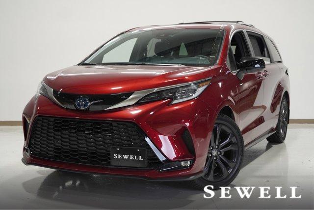 used 2022 Toyota Sienna car, priced at $41,966