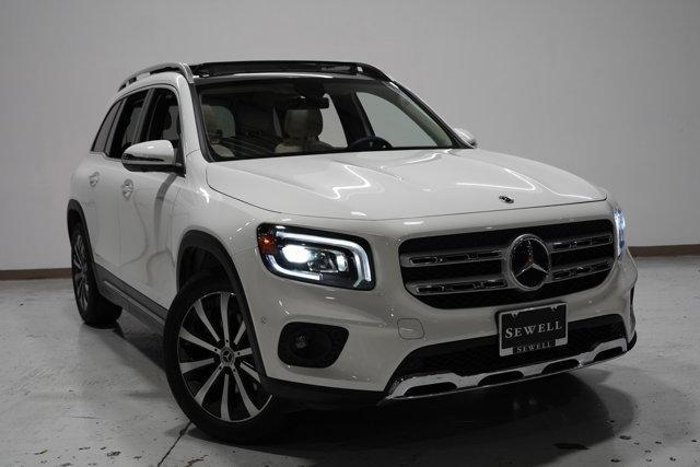 used 2022 Mercedes-Benz GLB 250 car, priced at $29,998