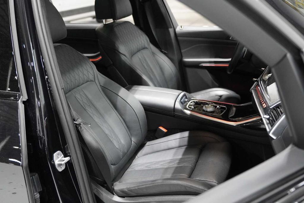used 2025 BMW X7 car, priced at $88,989