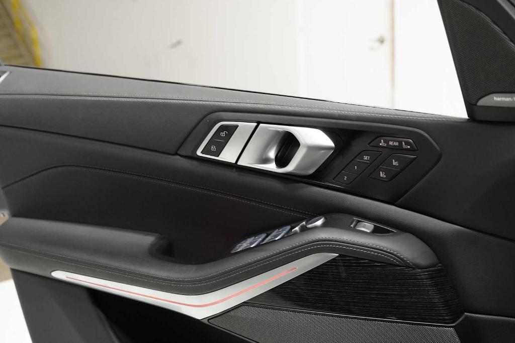 used 2025 BMW X7 car, priced at $88,989