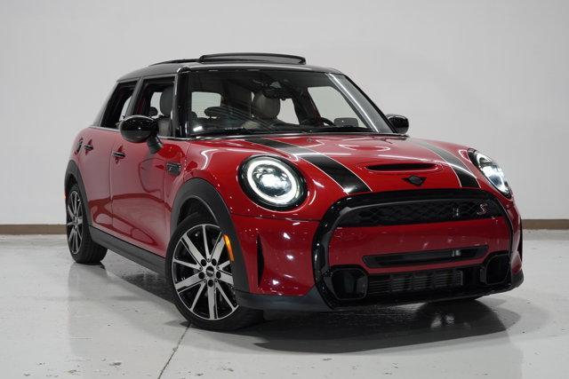 used 2022 MINI Hardtop car, priced at $25,784