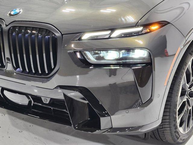 new 2025 BMW X7 car, priced at $100,525