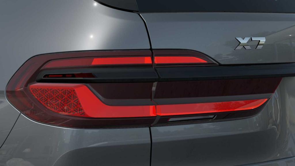 new 2026 BMW X7 car, priced at $127,485