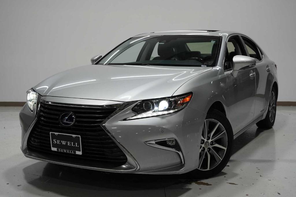 used 2016 Lexus ES 300h car, priced at $25,988