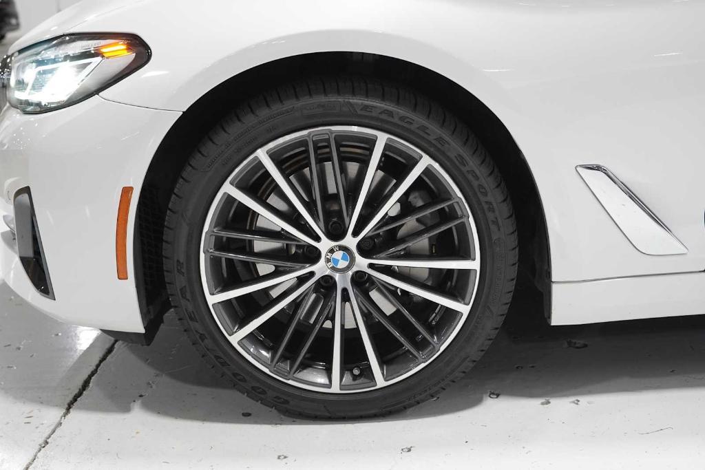 used 2023 BMW 530 car