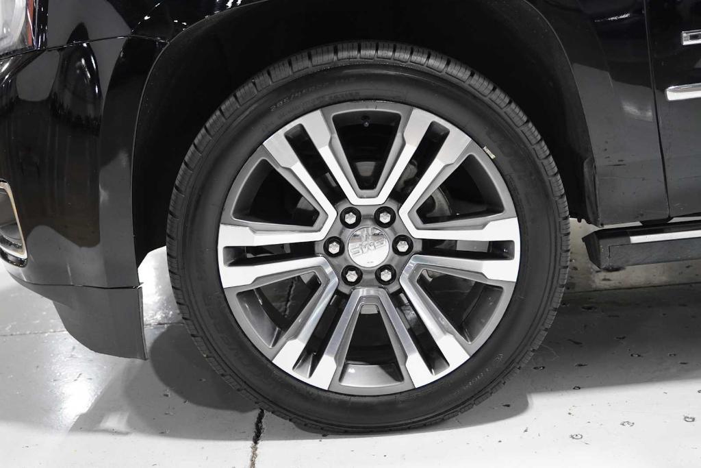 used 2018 GMC Yukon car, priced at $33,988