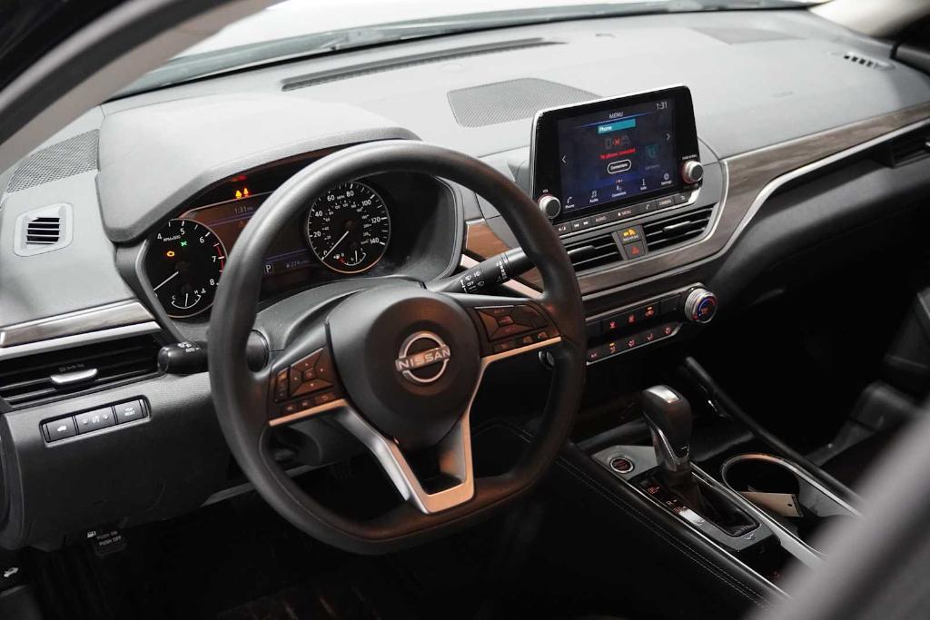 used 2023 Nissan Altima car, priced at $19,989