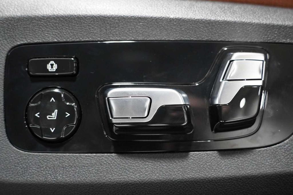 used 2025 BMW X6 car, priced at $98,988