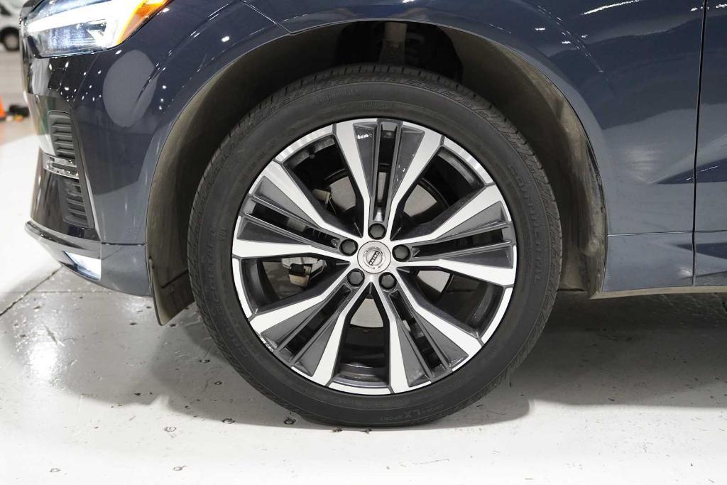 used 2022 Volvo XC60 car, priced at $32,987