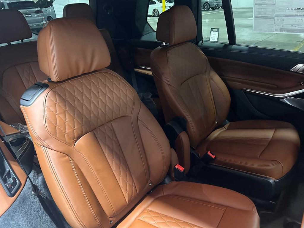 new 2026 BMW ALPINA XB7 car, priced at $164,875