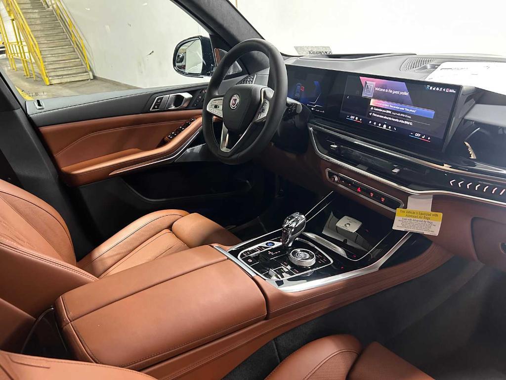 new 2026 BMW ALPINA XB7 car, priced at $164,875