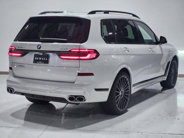 new 2025 BMW X7 car, priced at $158,295