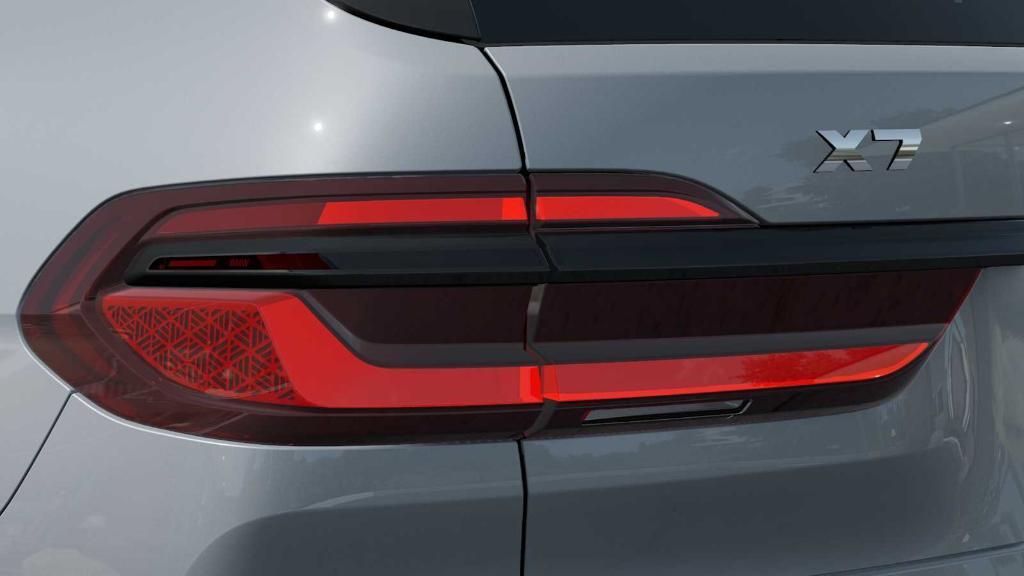 new 2026 BMW X7 car, priced at $128,355