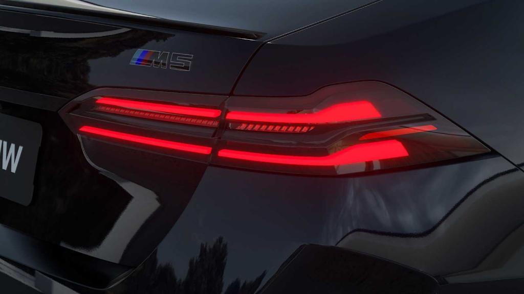 new 2026 BMW M5 car, priced at $125,425