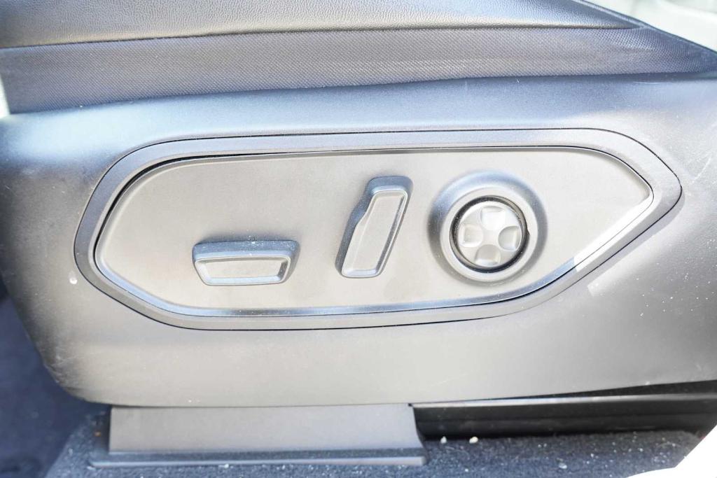 used 2023 Jeep Grand Cherokee car, priced at $26,236