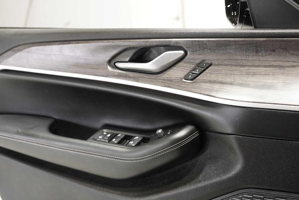 used 2023 Jeep Grand Cherokee L car, priced at $36,988