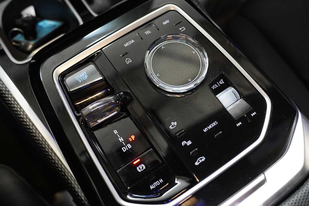 used 2023 BMW i7 car, priced at $81,988