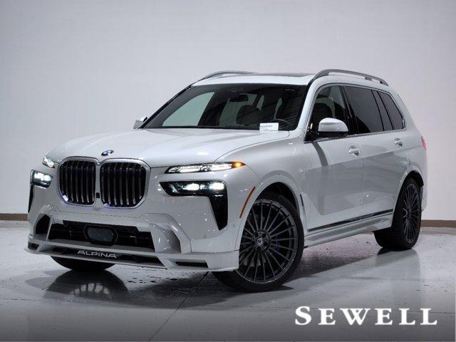 new 2025 BMW X7 car, priced at $158,195