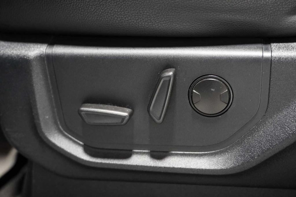 used 2020 Ford Expedition car, priced at $25,988