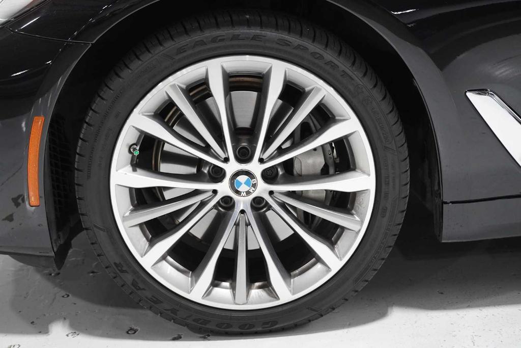 used 2023 BMW 540 car