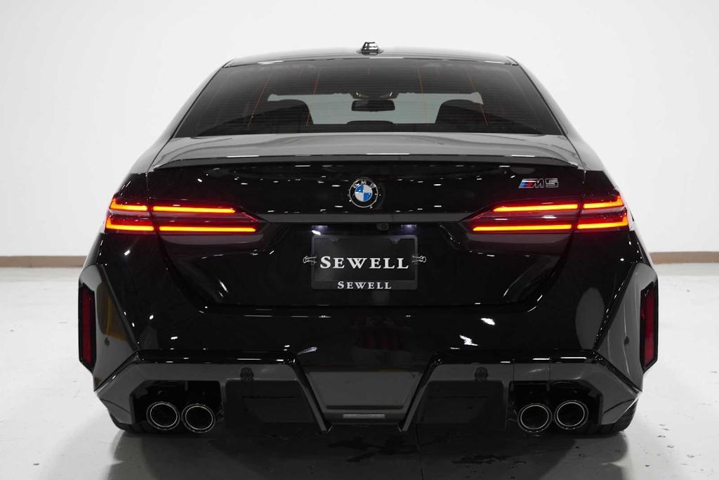 new 2025 BMW M5 car, priced at $131,125