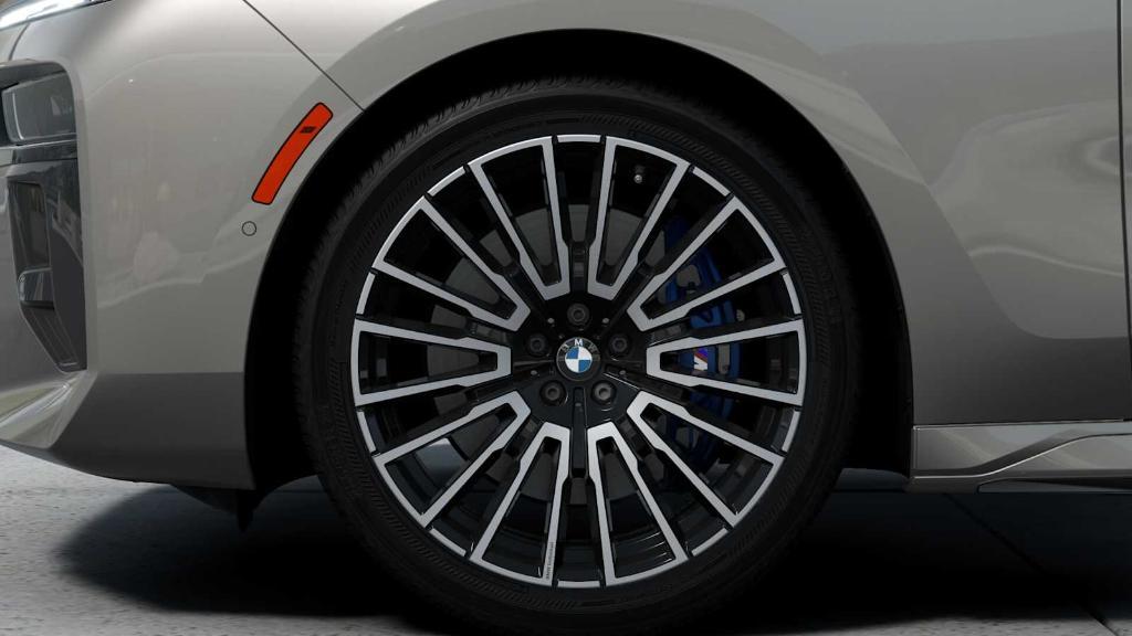 new 2025 BMW 760 car, priced at $141,430