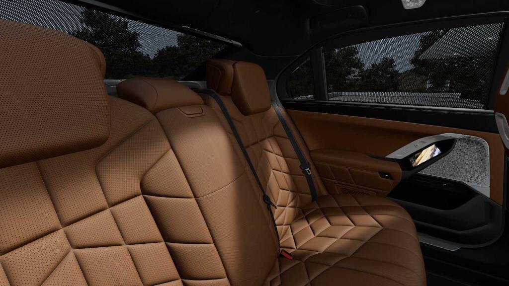 new 2025 BMW 760 car, priced at $141,430