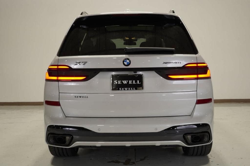 new 2025 BMW X7 car, priced at $96,030