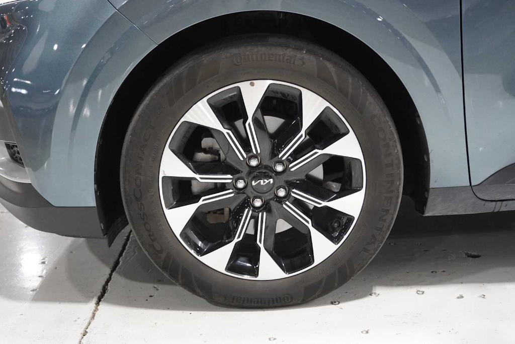 used 2022 Kia Carnival car, priced at $32,988