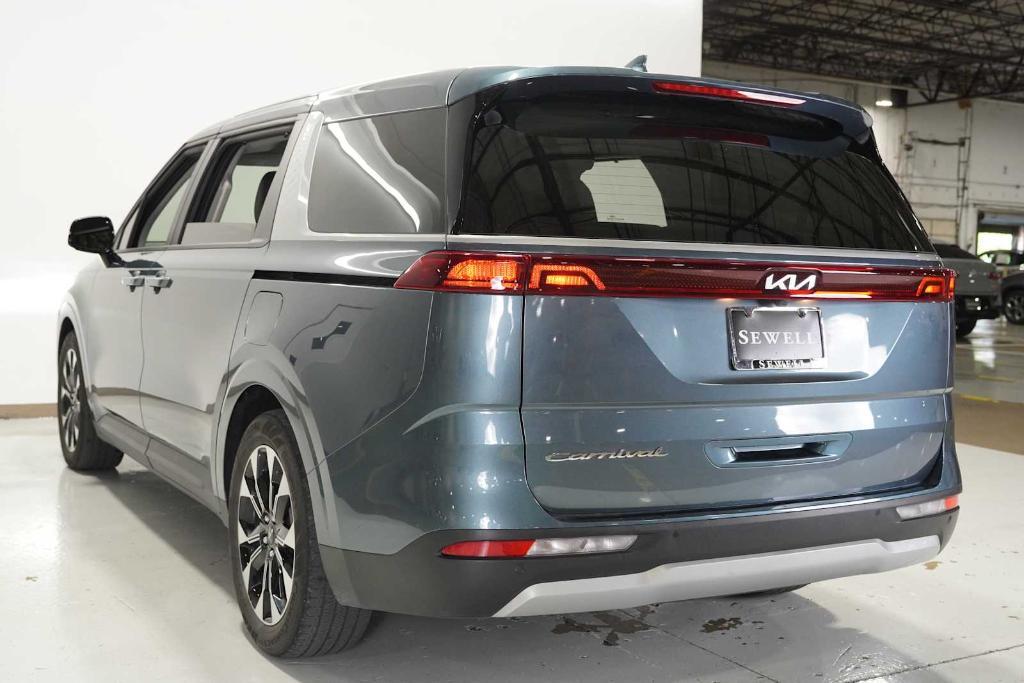 used 2022 Kia Carnival car, priced at $32,988