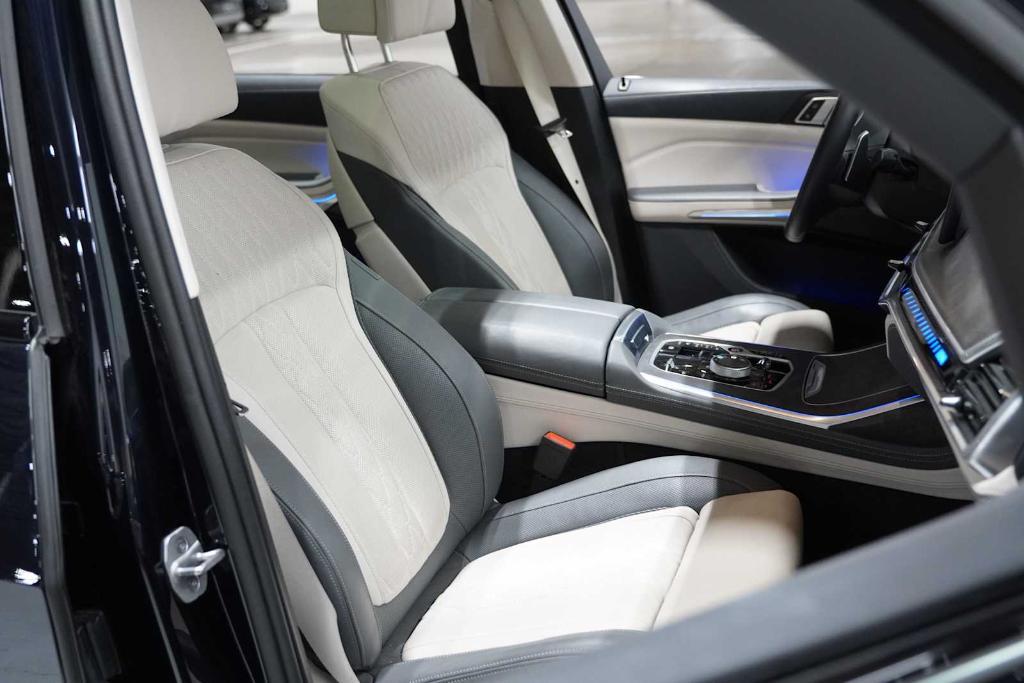 used 2024 BMW X7 car, priced at $90,988
