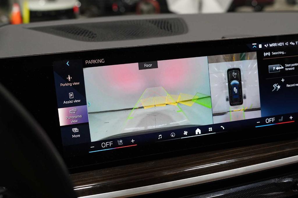 used 2024 BMW X7 car, priced at $76,988