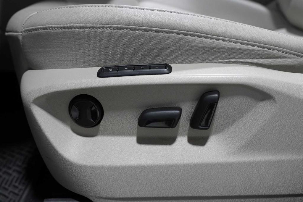 used 2021 Volkswagen Atlas car, priced at $25,777