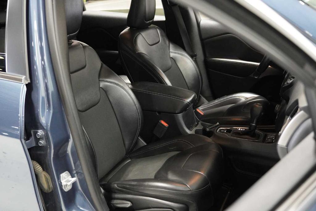 used 2019 Jeep Cherokee car, priced at $14,989