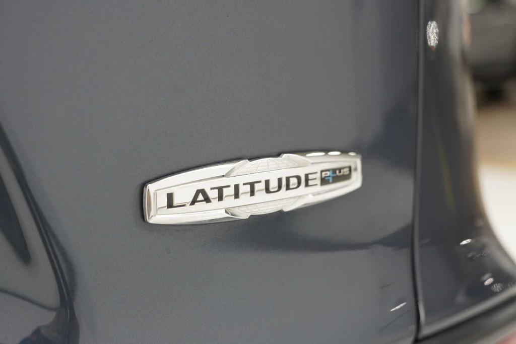 used 2019 Jeep Cherokee car, priced at $14,989